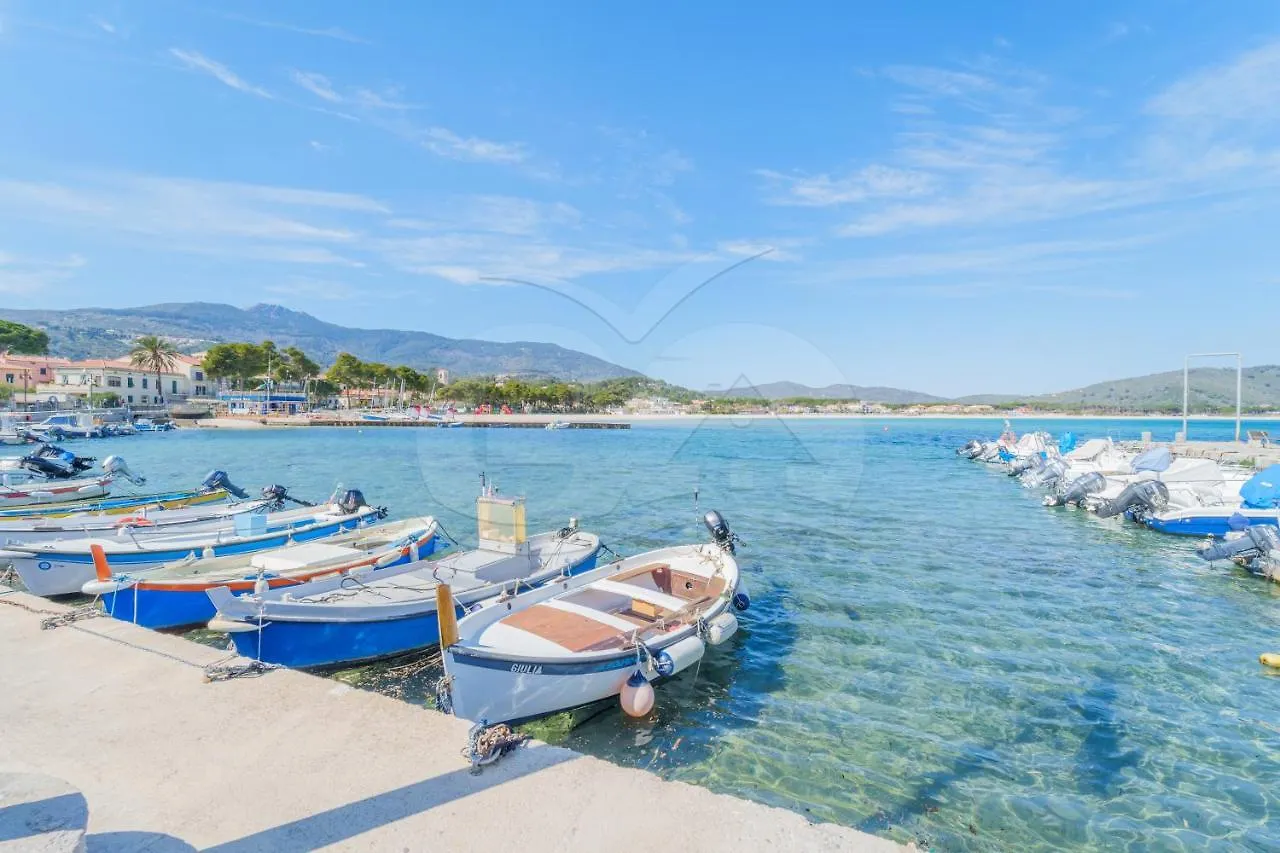 Appartamento La Fontana Sul Lungomare Di Campo Marina di Campo 0*,  Italia